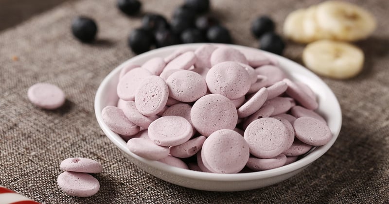 Bébé est-il prêt pour la diversification alimentaire ? Les 8 signes qui ne trompent pas